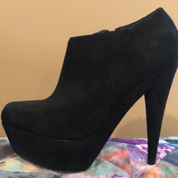 Steve Madden Eboniee Platform Suede Booties - Picture 4 of 7